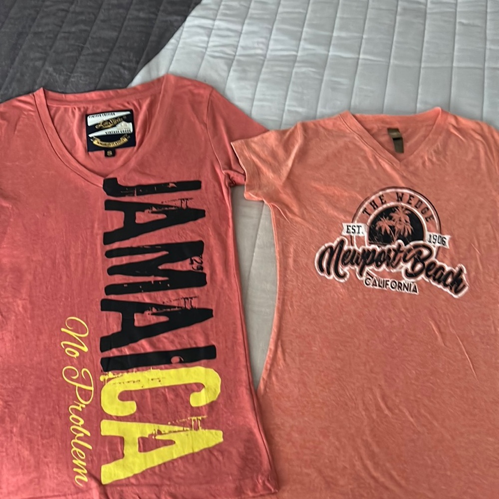 Bundles 2 women’s shirts size S